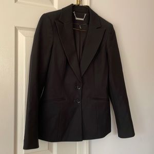 Black 2-button suit jacket blazer size 00 WhiteHouse Black Market brand